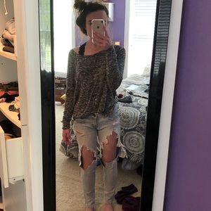 AMERICAN EAGLE RIPPED DESTRESSED JEANS